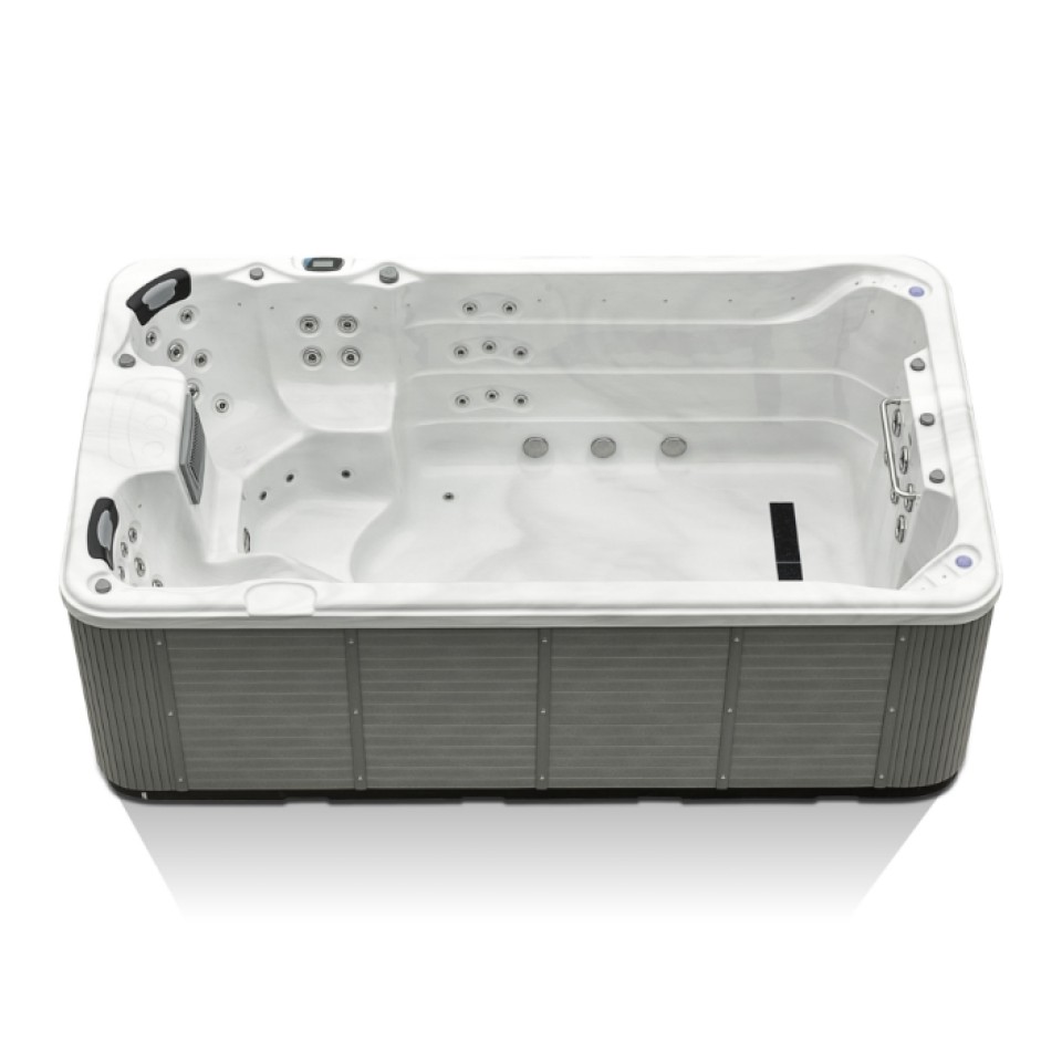 Image d'un jacuzzi en bois avec l'intérieur en blanc.